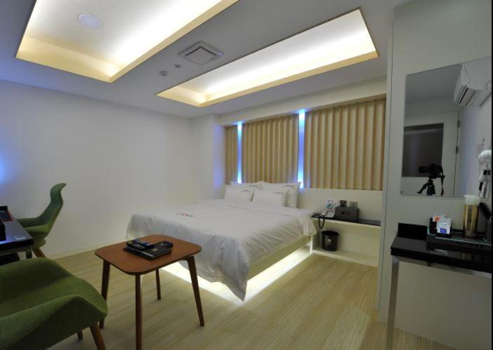 Ytt Hotel Nampo Μπουσάν Εξωτερικό φωτογραφία