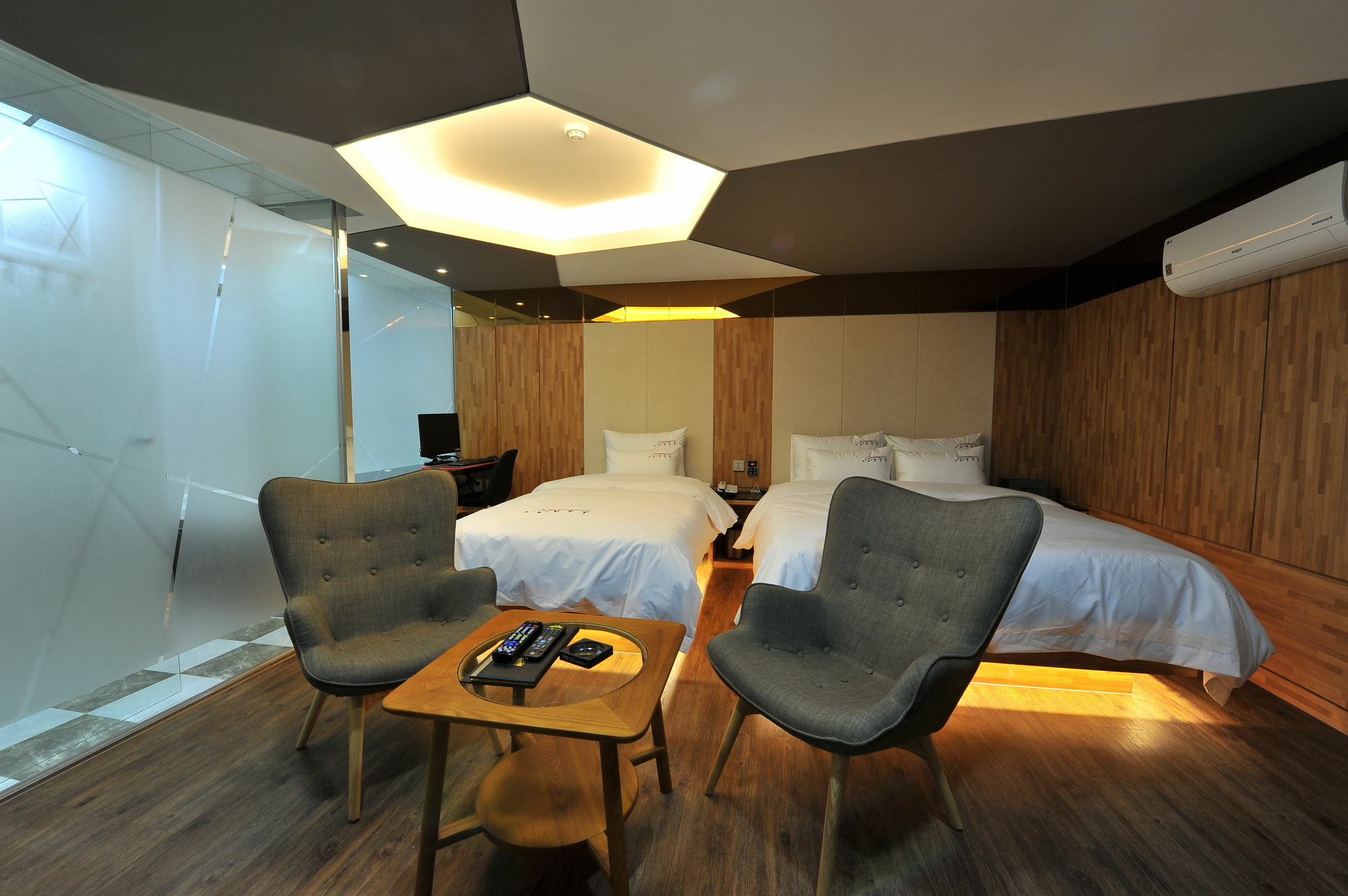 Ytt Hotel Nampo Μπουσάν Εξωτερικό φωτογραφία